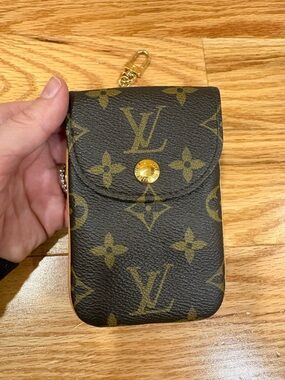 Louis Vuitton Monogram Etui Phone case Snap Pouch - Brown and Gold Hardware